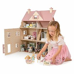 Alouette Doll House