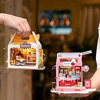 DIY Miniatures Kit - Teddy's Breadbox