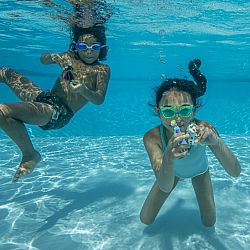 Diving Characters Frozen