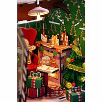 DIY Miniatures Hello Kitty Gingerbread House Kit