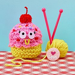 Snack Knit Kit - Cupcake Cutie