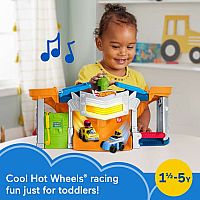 Little People Hot Wheels Race and Go Track Set