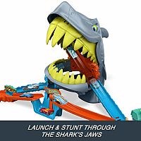Hot Wheels City Shark Chomp Beach Playset