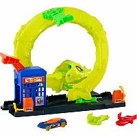 Hot Wheels Snake Spiral Attack Playset