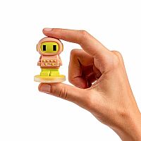 Loops Solo 8 Bit Figure