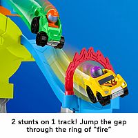 Little People Hot Wheels Spiral Stunt Speedway