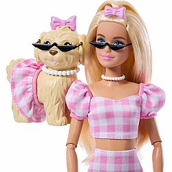 Barbie Twinning Looks Pink