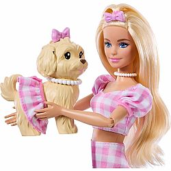 Barbie Twinning Looks Pink